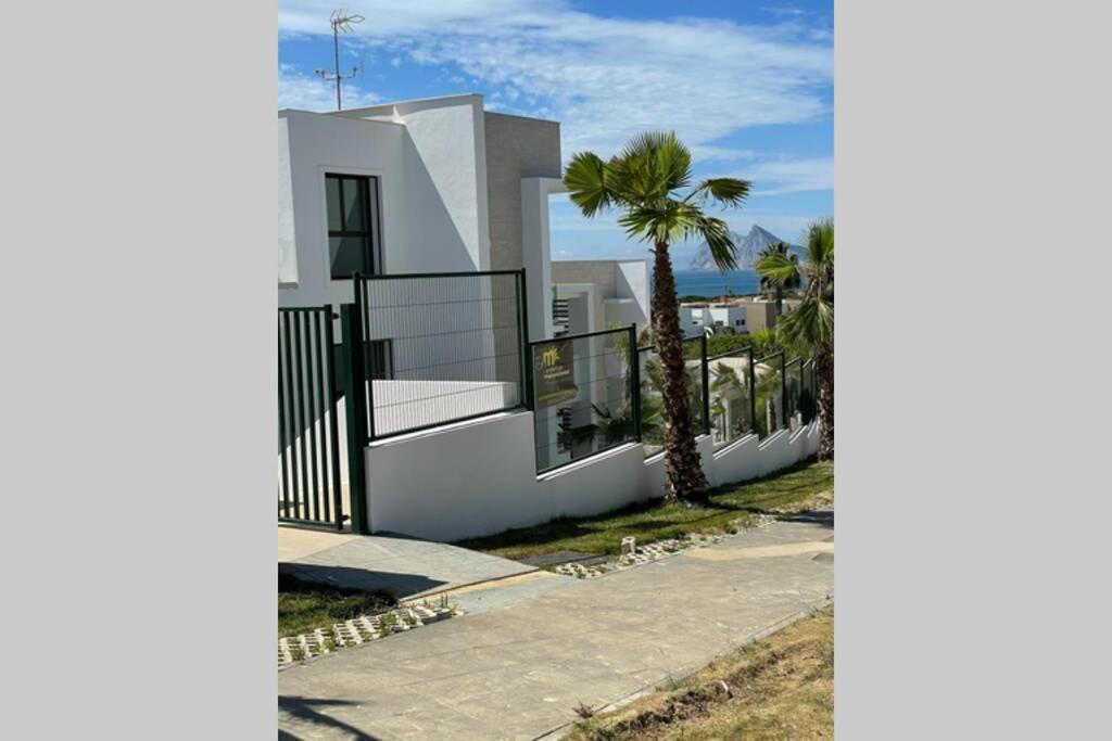 Modern 2 Beds Apartment In Alcaidesa Exterior foto